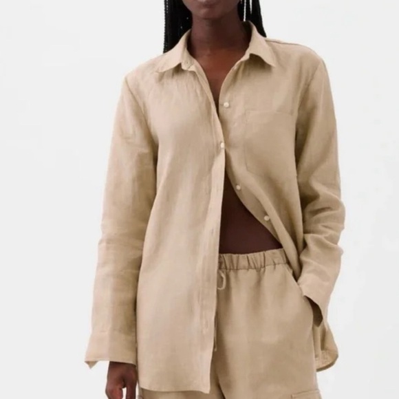 Gap 100% Linen Oversized Boyfriend Button Down NWT MP - Picture 1 of 6
